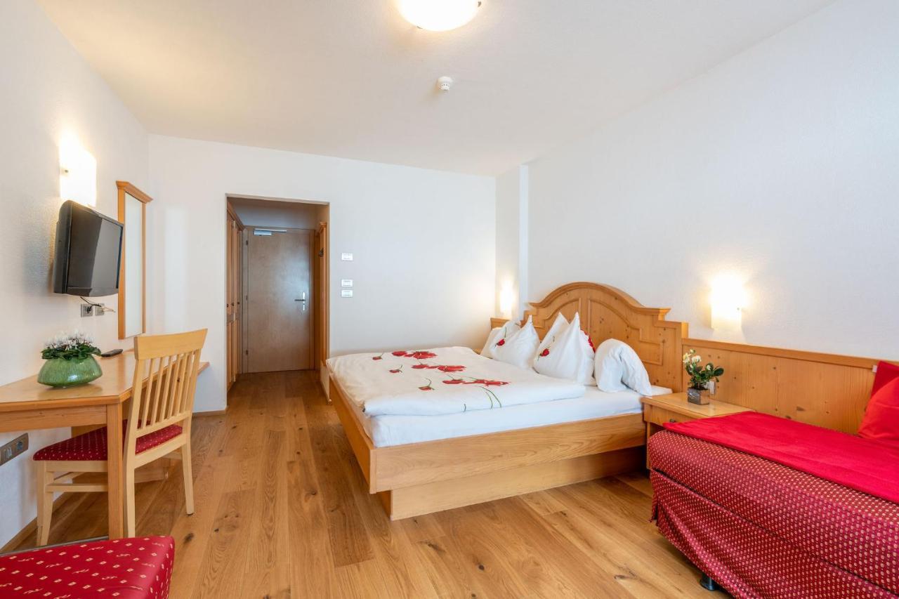 Hotel Lindnerhof Sankt Lorenzen Buitenkant foto